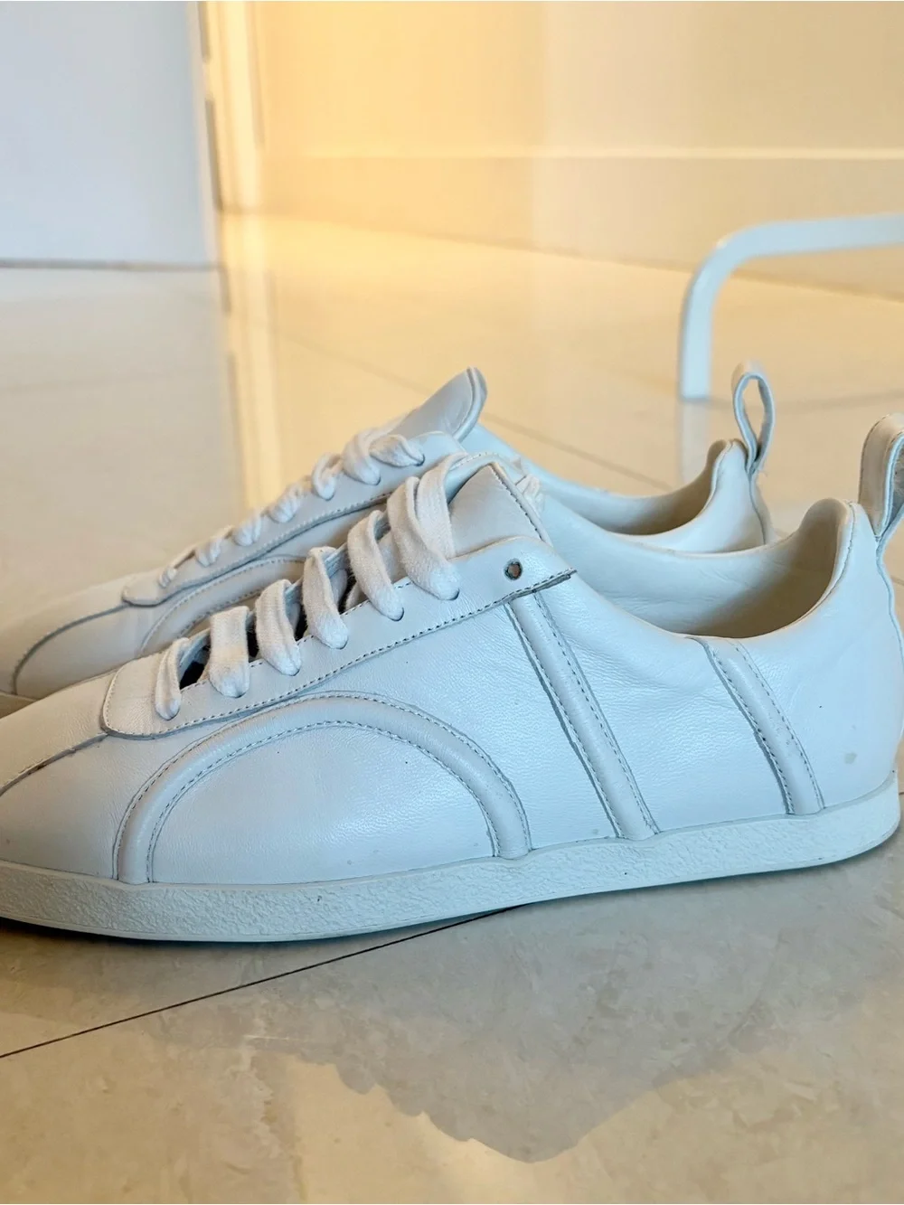 Toteme White Leather Low-Profile Women's Sneaker